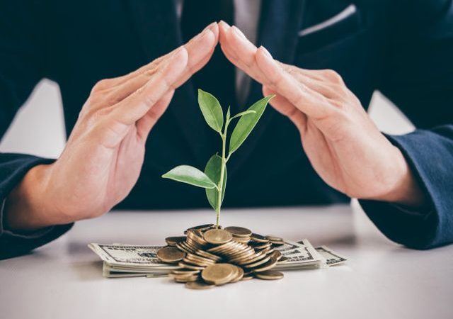 Is it wise to use my Credit Card this Christmas?